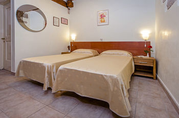 Residence Marco Polo Ровин Екстериор снимка
